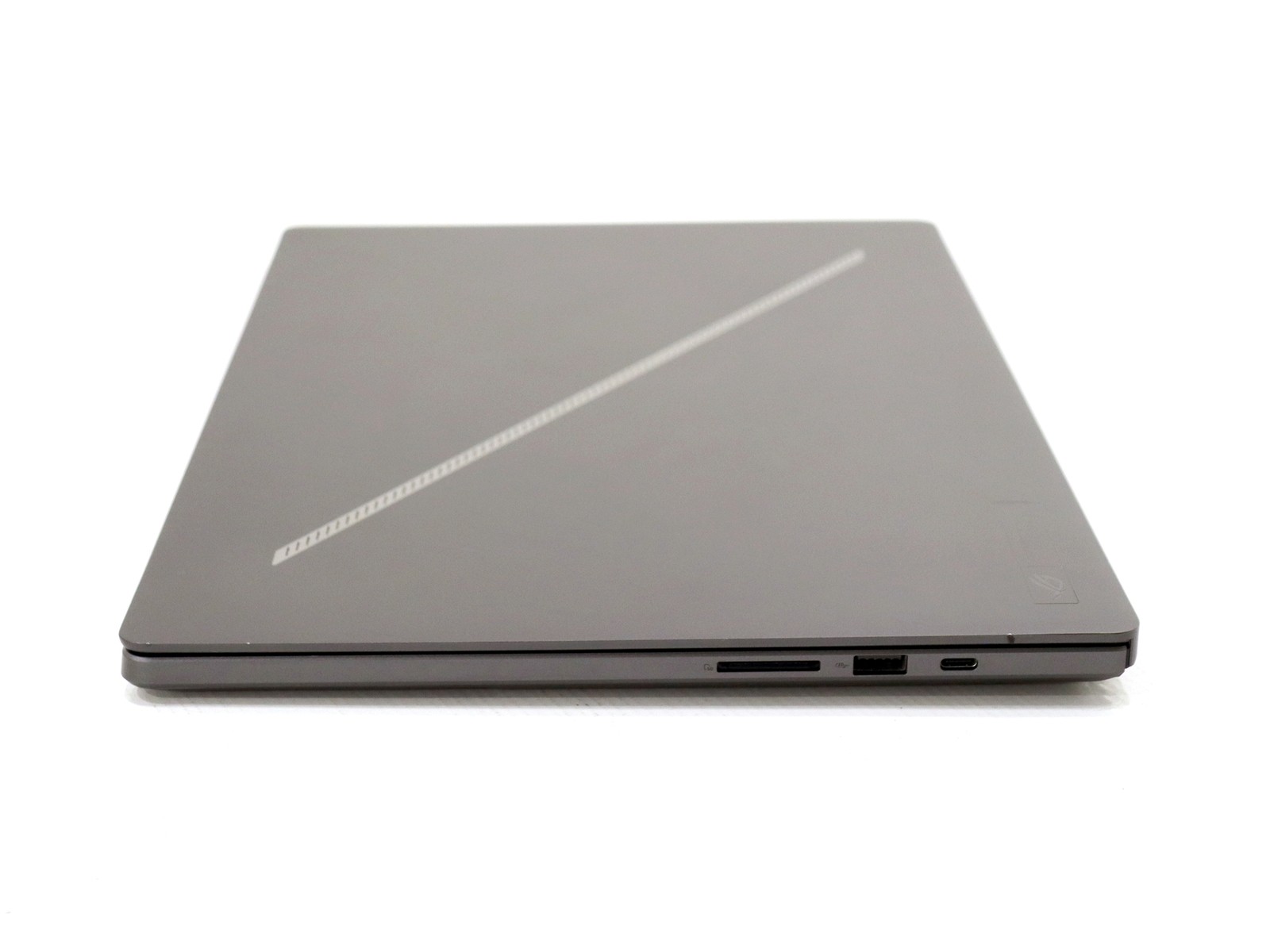ASUS ROG Zephyrus G16 2.5K Ultra 9 185H 16GB 2TB NVMe W11H GeForce 4070 – Read