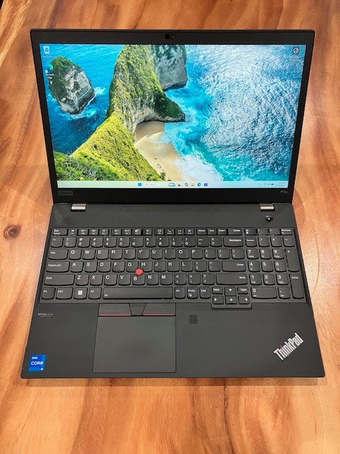 Lenovo ThinkPad P15s Gen 2 i5-1135G7 16GB RAM 512GB SSD NVIDIA Windows 11 Pro