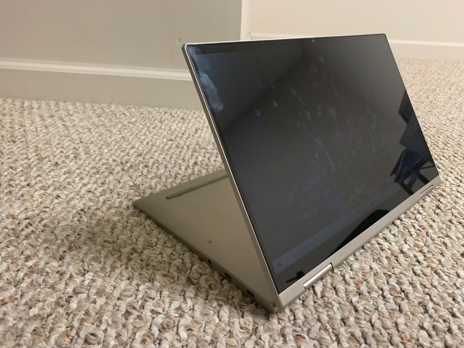 LENOVO YOGA C740-14IML – 14″ 2-IN-1 Convertible FHD LAPTOP I5 8GB 256GB SSD