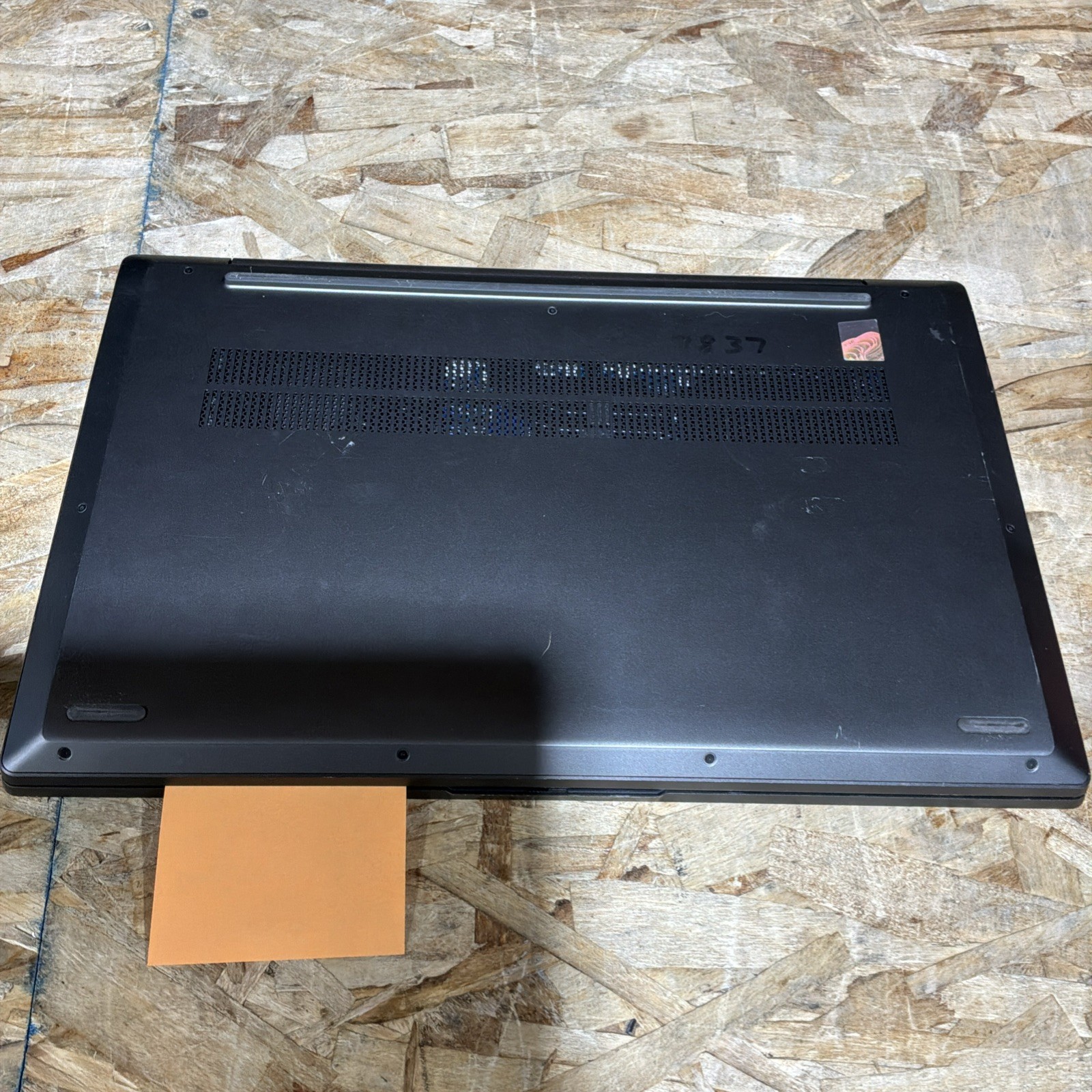 Lenovo IdeaPad 5 15ITL05 15.4″, i5-1135G7 -16GB DDR4- 512GB SSD C486