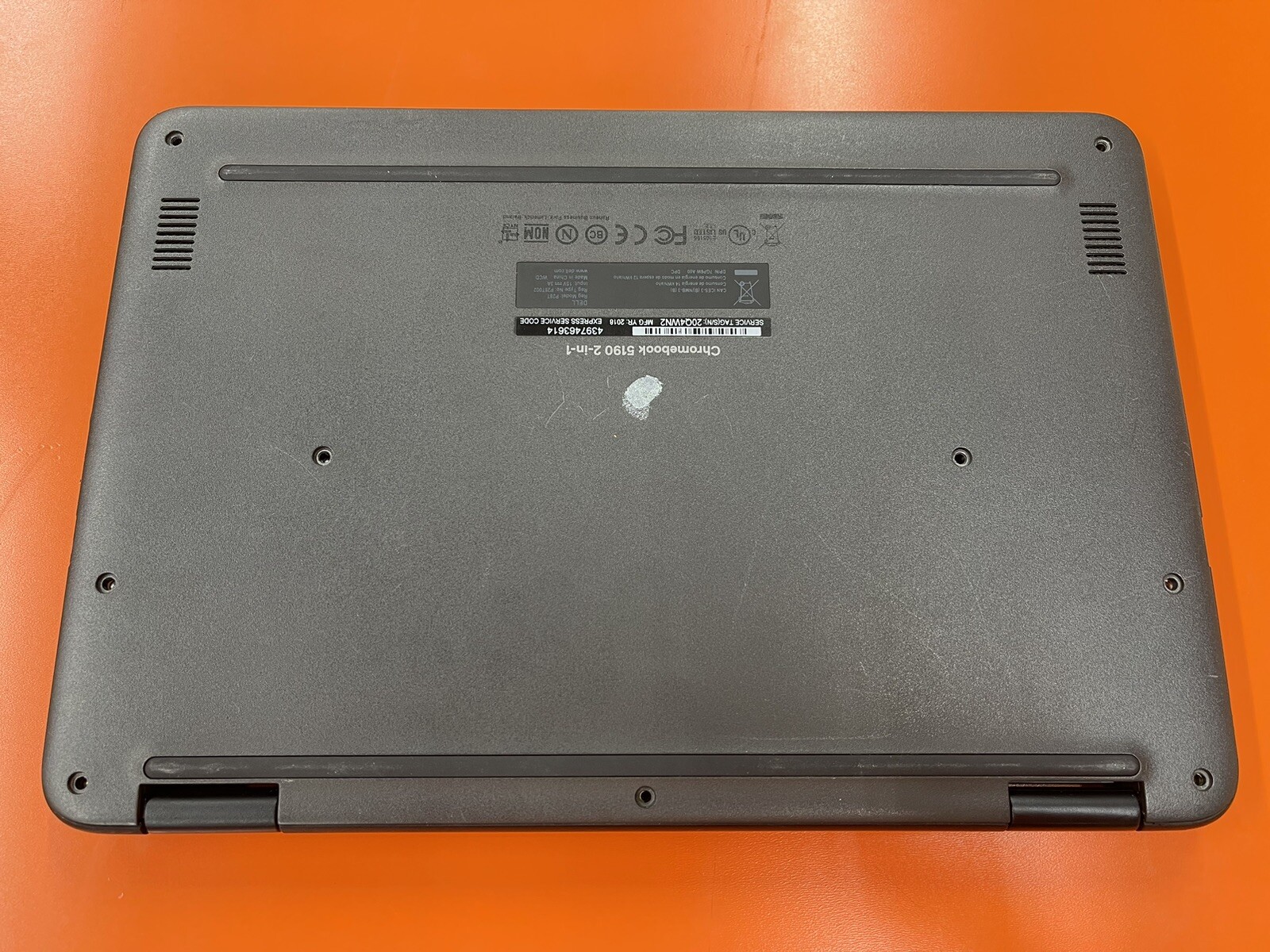 Dell P28T 5190 2-in-1 Chromebook For Parts