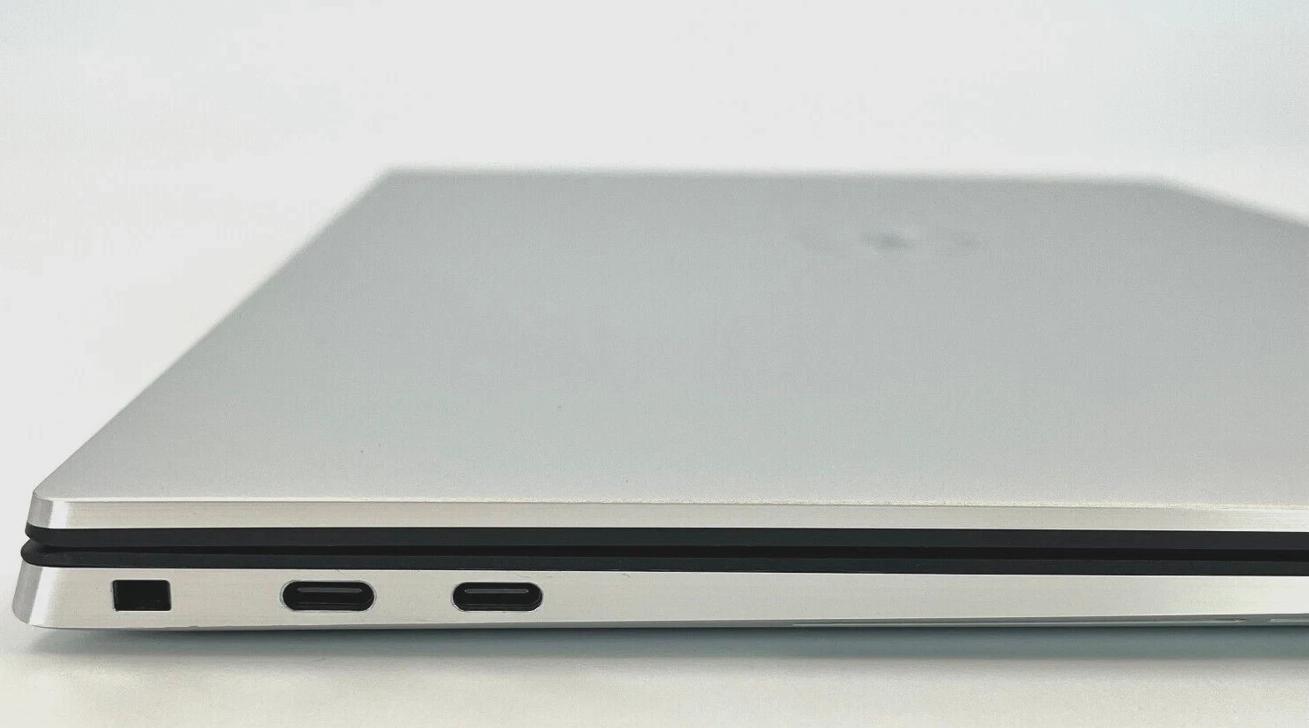 Dell XPS 9500 Intel i9-10th Gen 32GB Ram 1TB NVMe NVIDIA GTX 1650 Ti Win 11 pro.