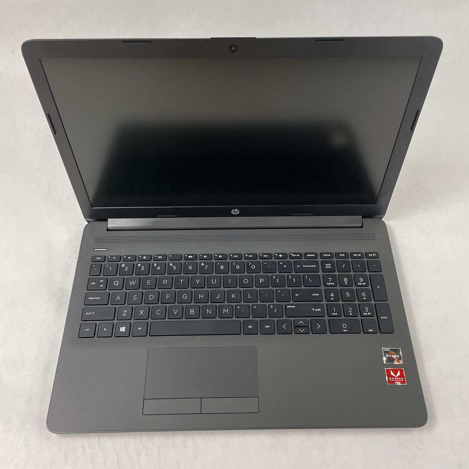 HP 255 G7 15.6″ Ryzen 3 2200U 2.50 GHz 8 GB RAM No SSD/OS/AC