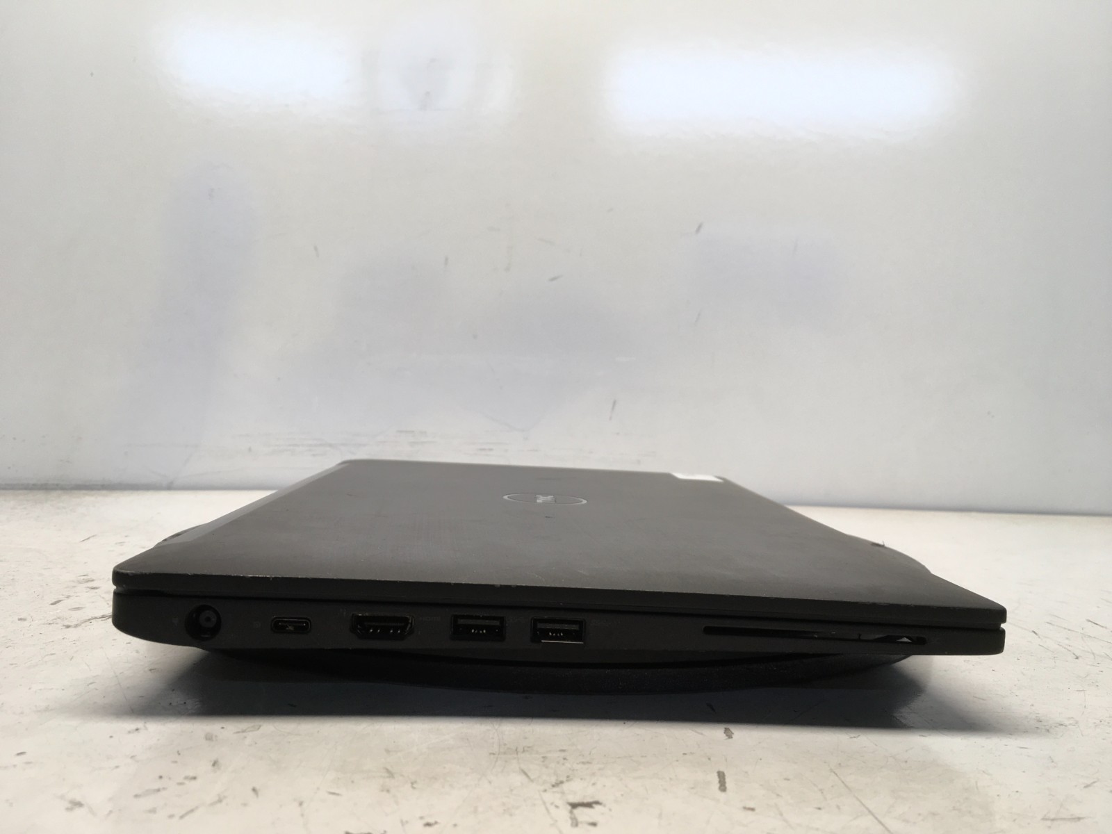 Dell Latitude Intel i5 7th Gen No RAM NO HDD