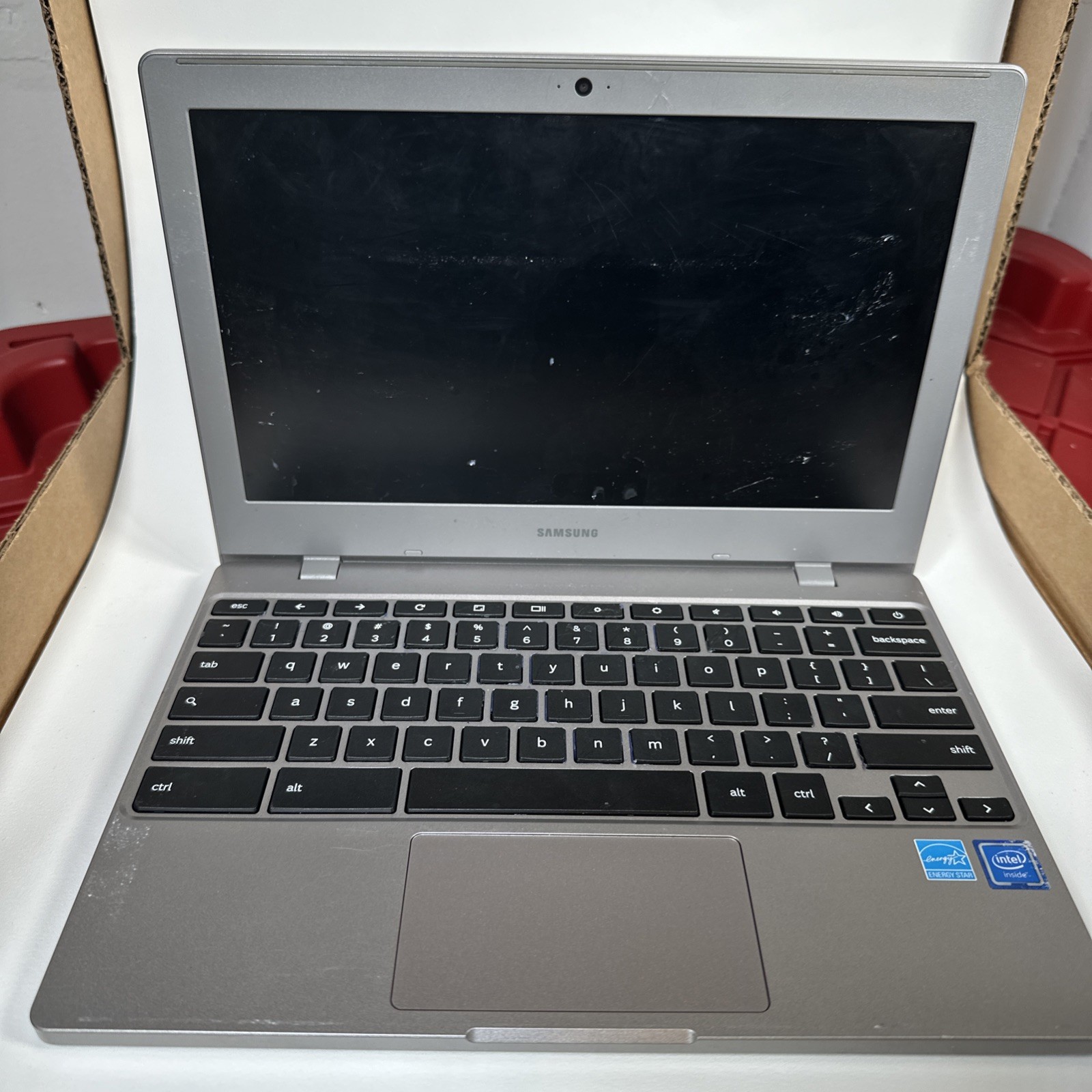 SAMSUNG XE310XBA Chromebook 4 11.6″ Intel N4000 4GB RAM No Charger! (B)