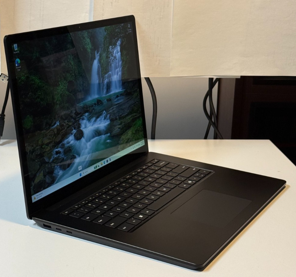 NEW SEALED MS Surface Laptop 6 15″ S1 Ultra i7 165H -32GB RAM- 512GB SSD-W11 PRO