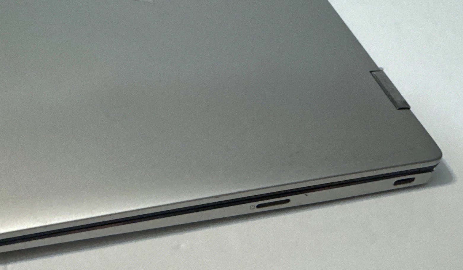 ASUS Chromebook Flip C434T 14″ Intel Core M3-8100Y 1.1GHz 4GB RAM 64GB eMMC