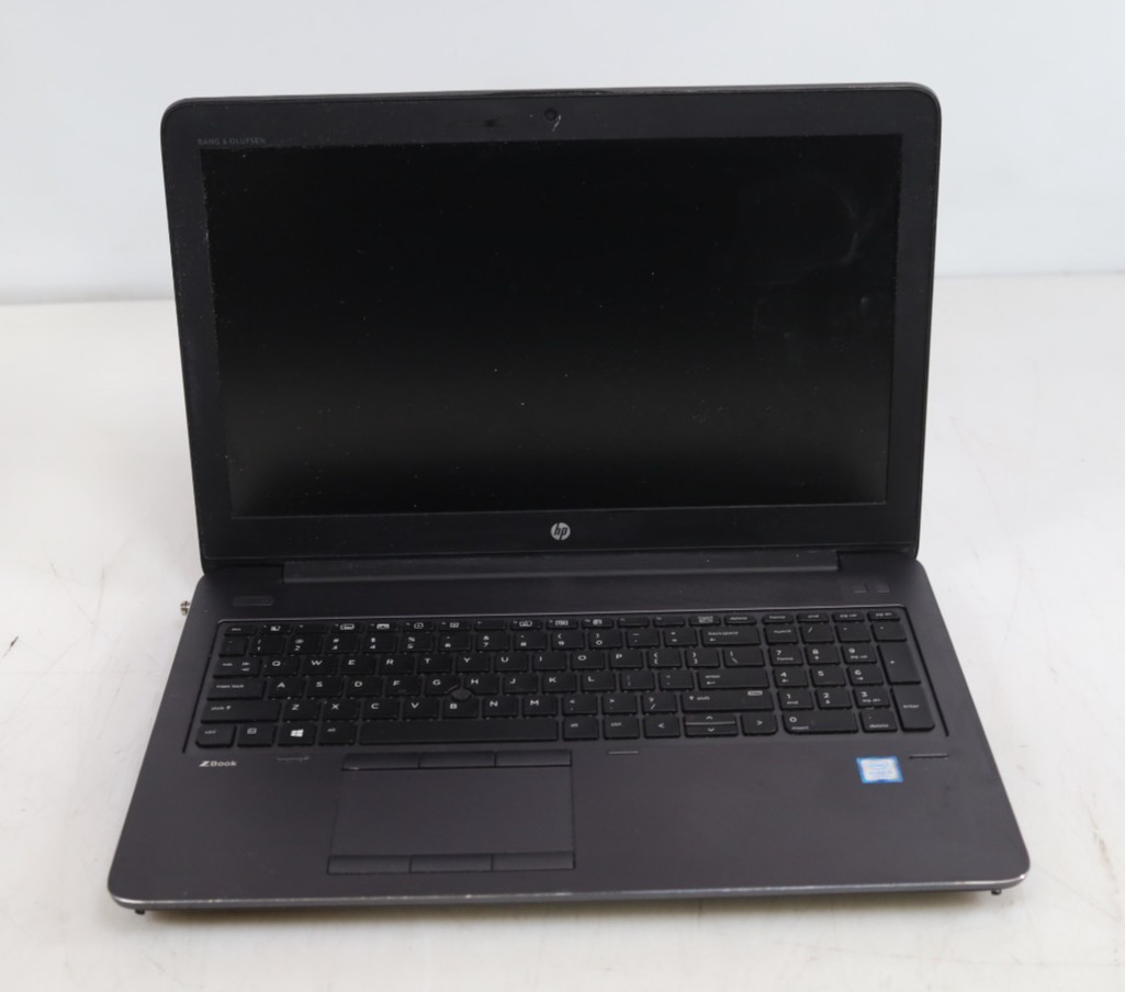 HP ZBook 15 G4 15.6″ Intel i5-7440HQ 8GB DDR4 No HDD Parts Repair