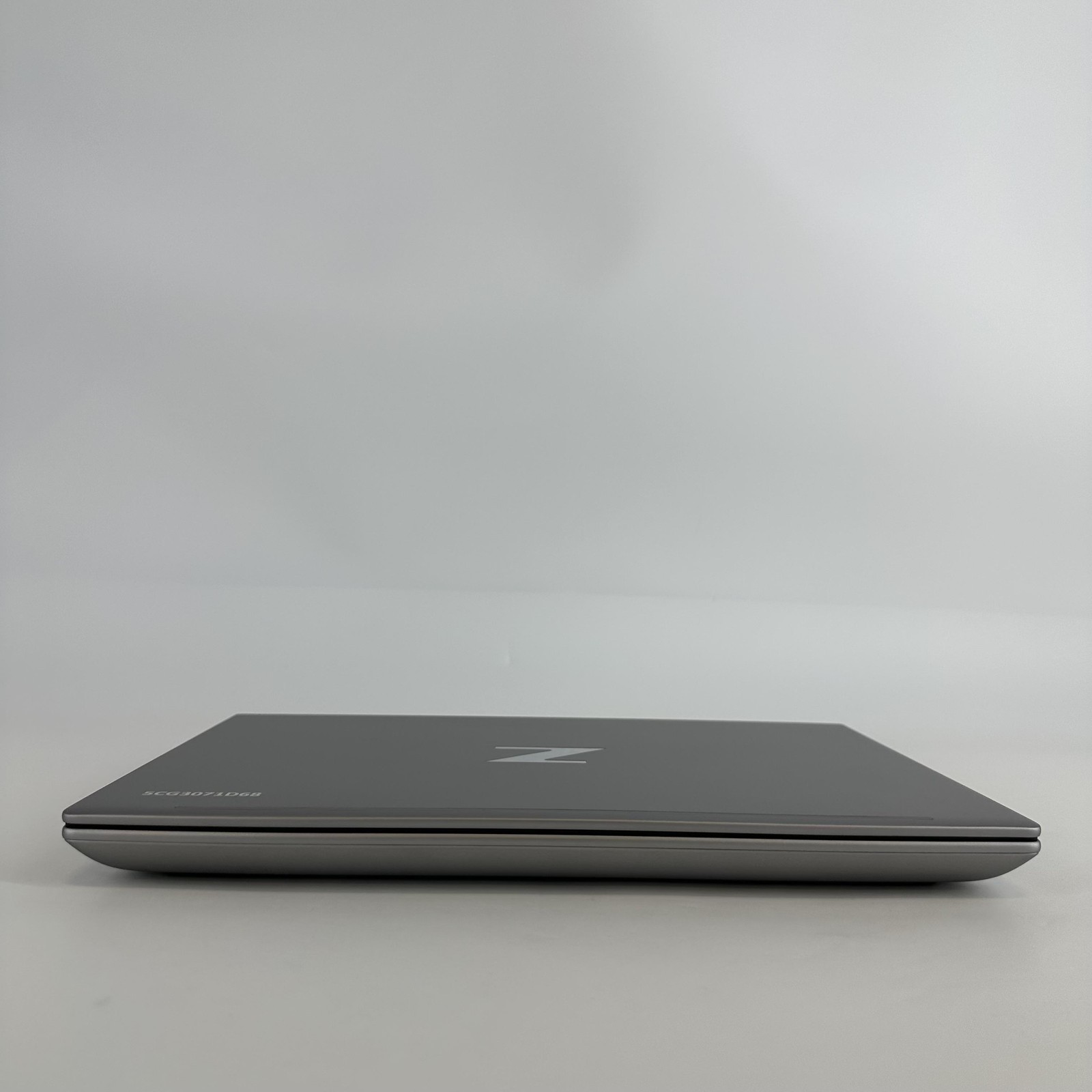HP ZBook Fury 16 G9 FHD+ 2.1 GHz i7-12850HX 32GB 1TB SSD RTX A2000 Good
