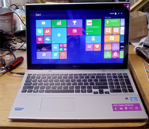 Sony 15″ SVT151A11 i5 1.8G 8gb ram 500gb HDtouch screen 1920×1080 light key dvd