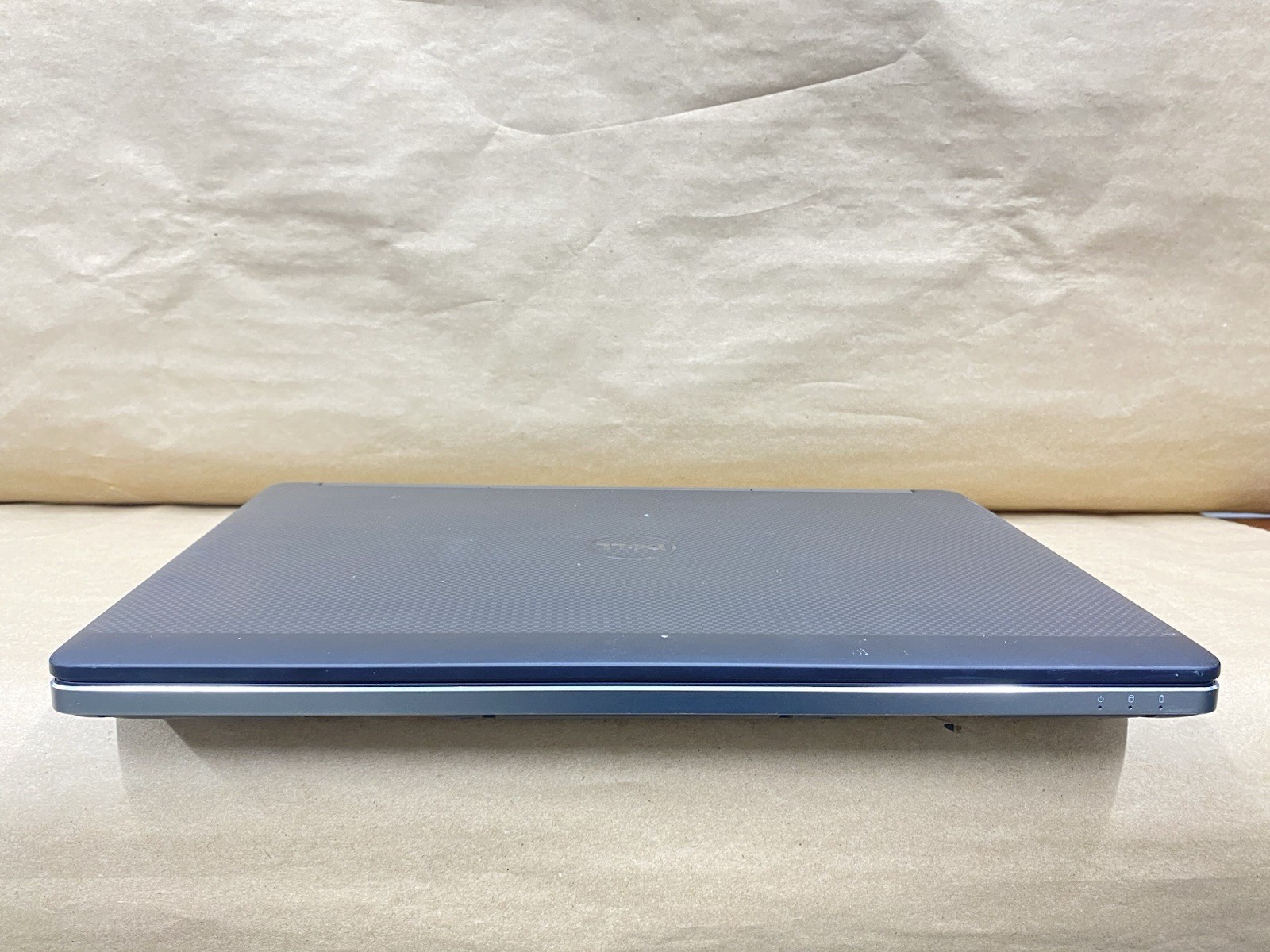 Dell Precision 7520 15.5″ 3840*2460 E3-1575M 8GB – 256GB SSD – Wi10 Pro READ