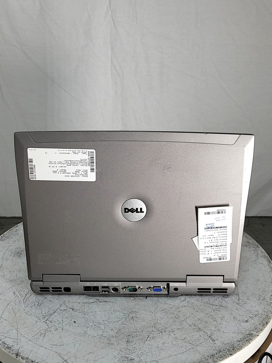 DELL LATITUDE D810 15.4″ Laptop Intel PENTIUM M 2GB SEE NOTES