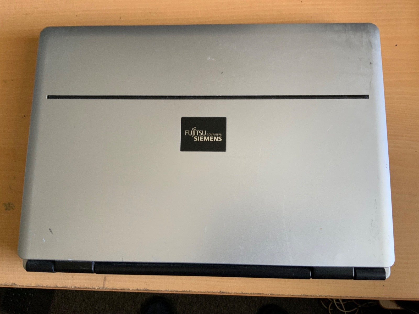 Laptop Fujitsu Siemens AMILO with Windows 10