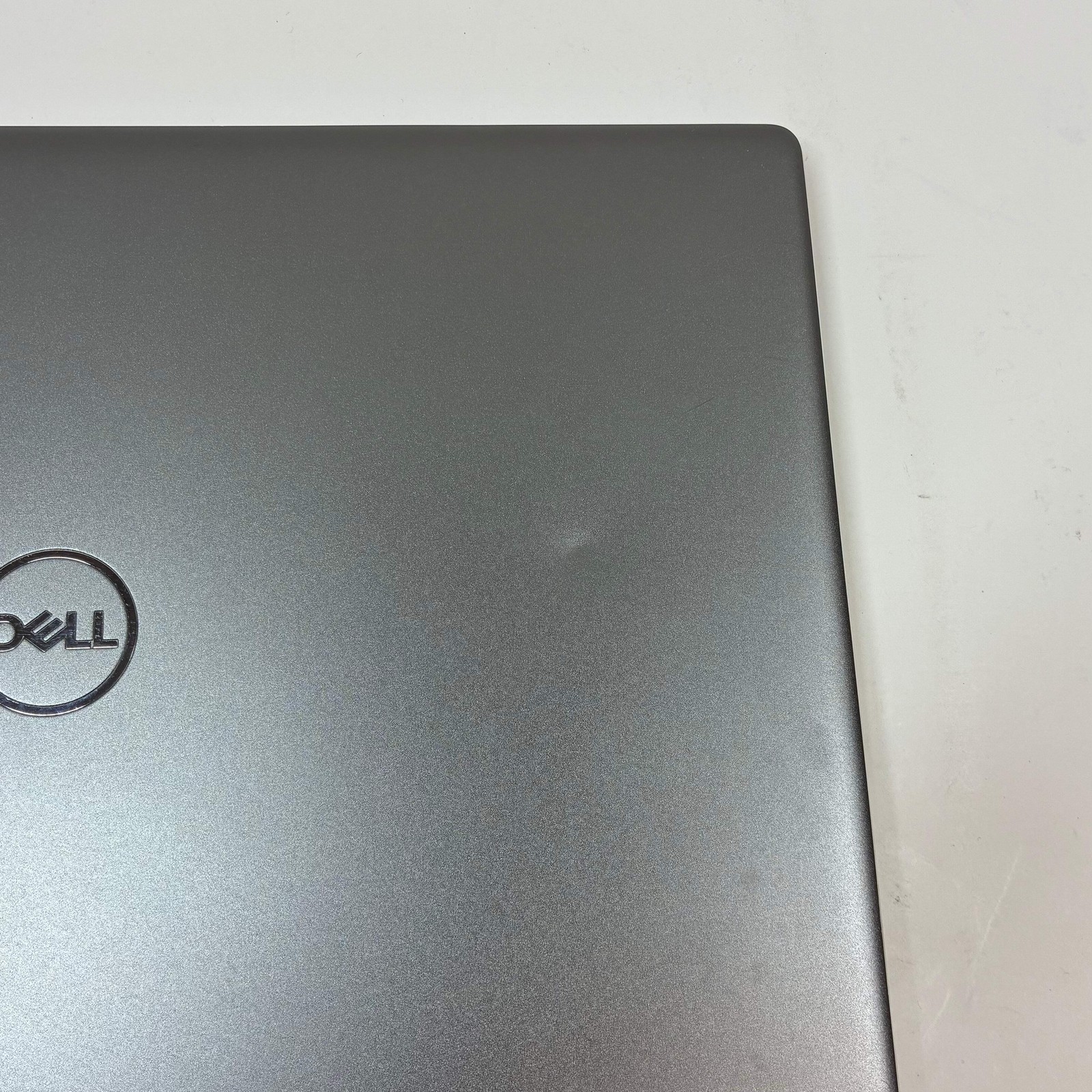 Broken Dell Inspiron 7373 13.3″ i5-8250U 1.6GHz 8GB RAM 256GB SSD NO WIFI