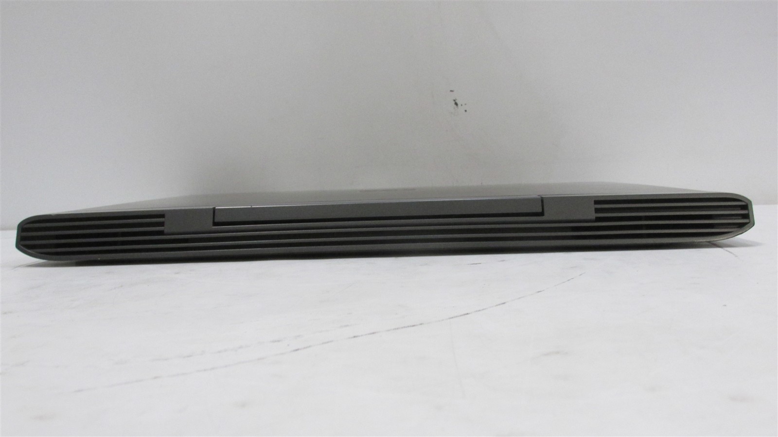 Dell Inspiron 7577 i7-7700HQ 2.8GHz 16GB RAM 256GB m.2 15.6″ Win10 Home COSM DMG