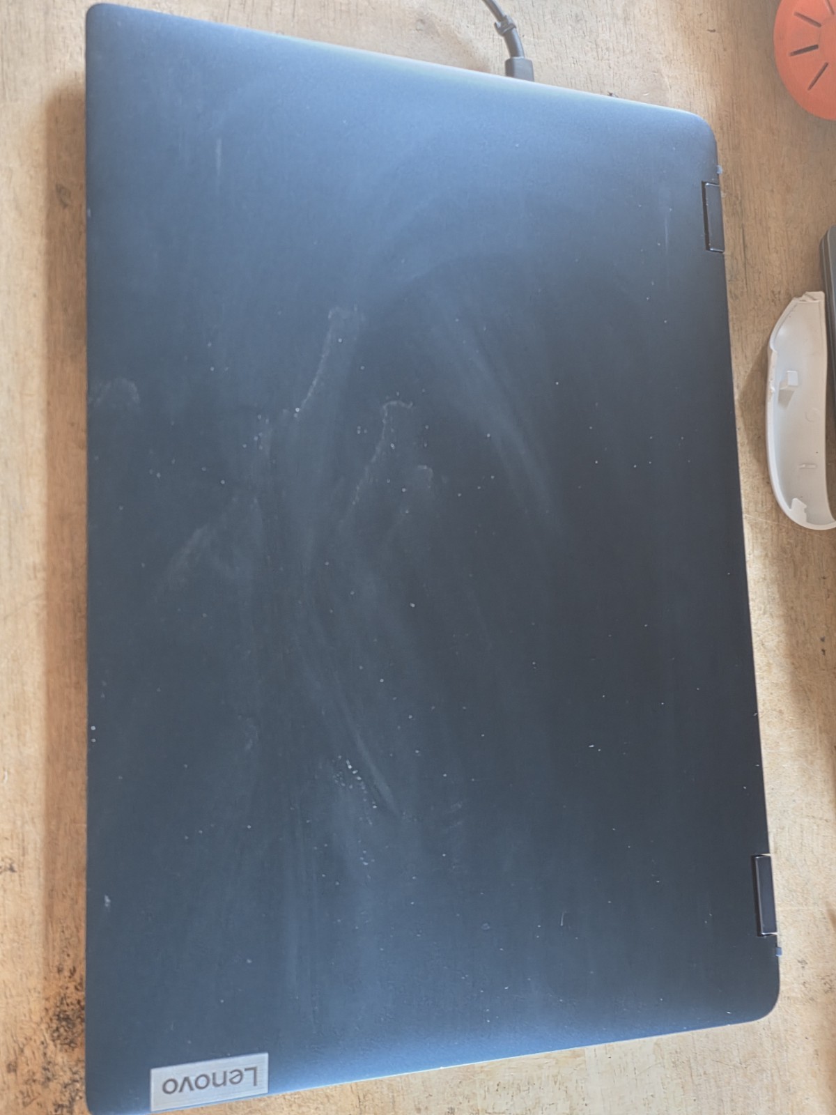 Lenovo IdeaPad Flex 5 16IRU8 16″ (512GB SSD, Intel Core i7 13th Gen., Nice