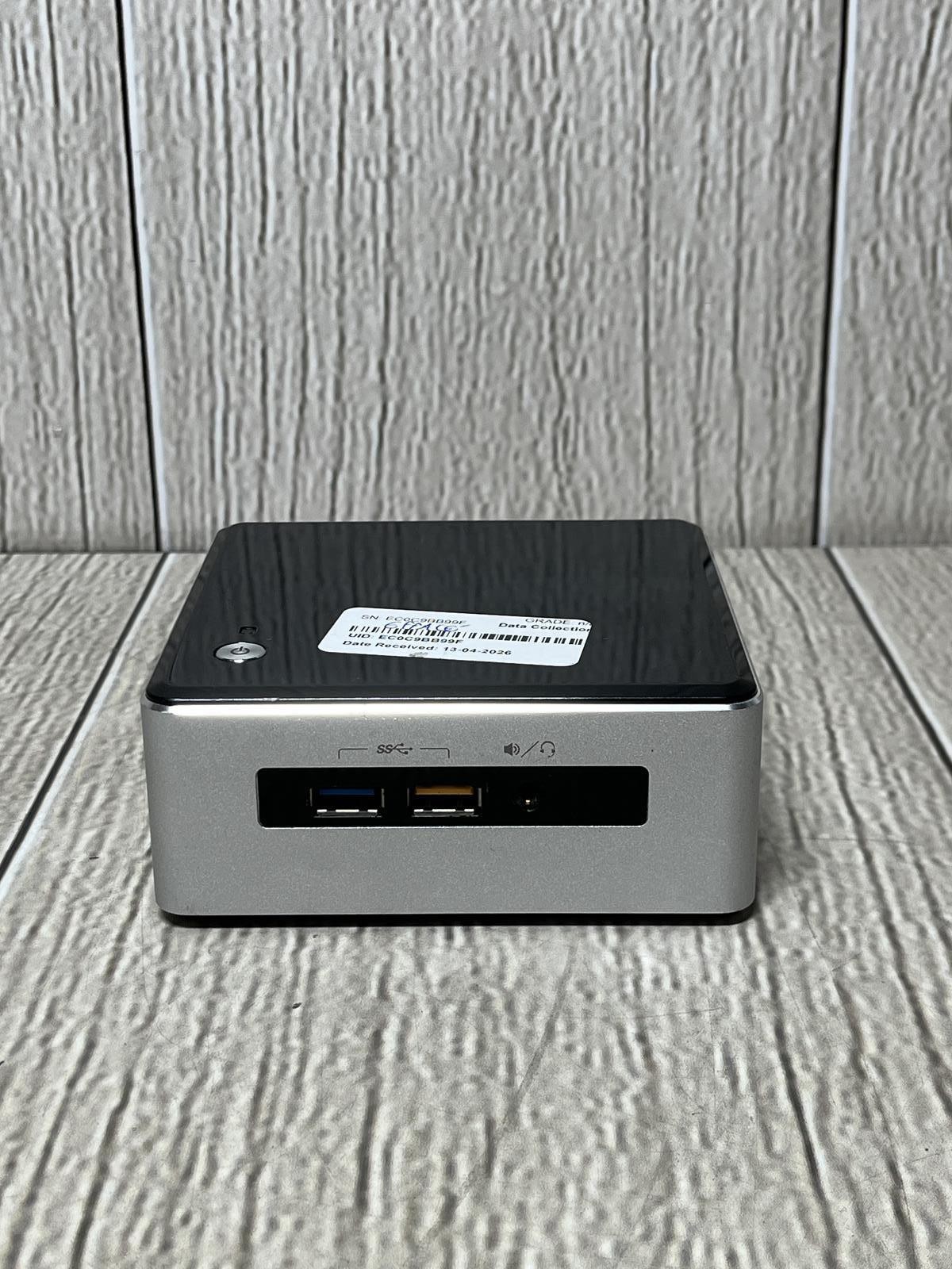 INTEL NUC5I3RYH i3-5010U 256GB M.2 SATA SSD Windows 10 Pro ENG EOL