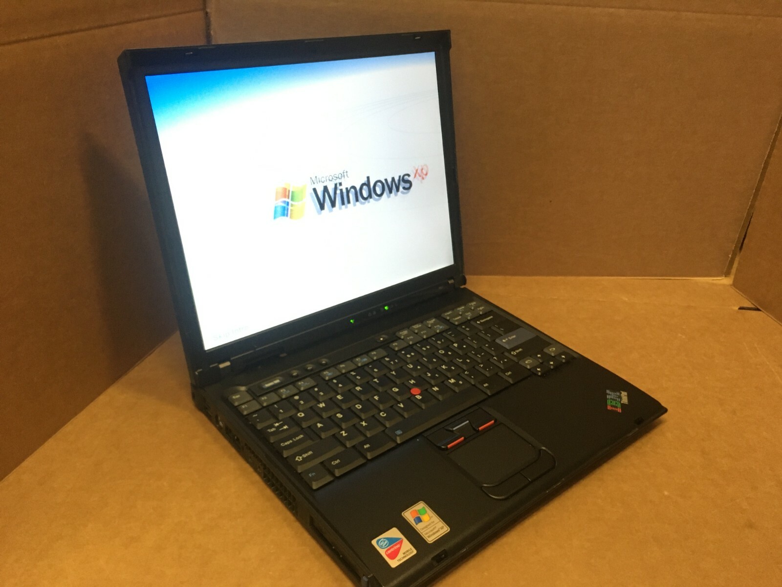 IBM ThinkPad R51 LAPTOP 1.50GHz 760MB, 40GB WINDOWS XP