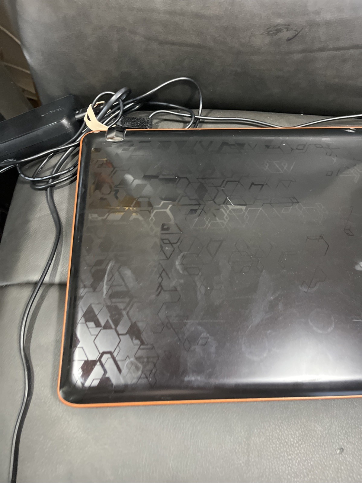 Lenovo Y550 CPU Pentium Dual Core 2GHz 4GB RAM Parts Or Repair AS IS (READ)