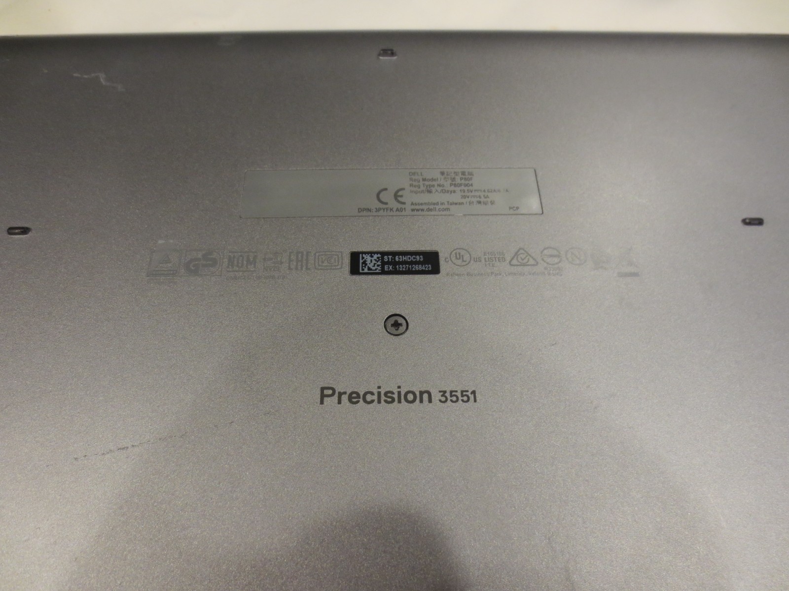 Dell Precision 3551 15.6″ i9 CPU 16GB Ram 1TB NVME HD Win 11 Pro Good Battery