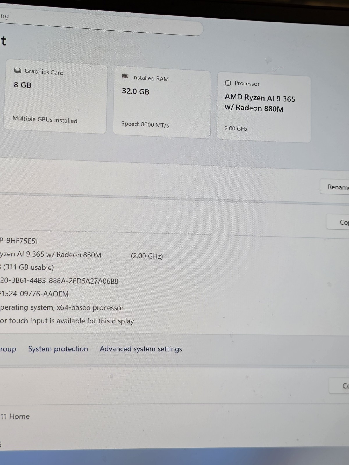 Razer Blade 14 2.8K OLED 120 Hz Ryzen AI 9 365 32GB RAM 1TB SSD NVIDIA RTX 5070!