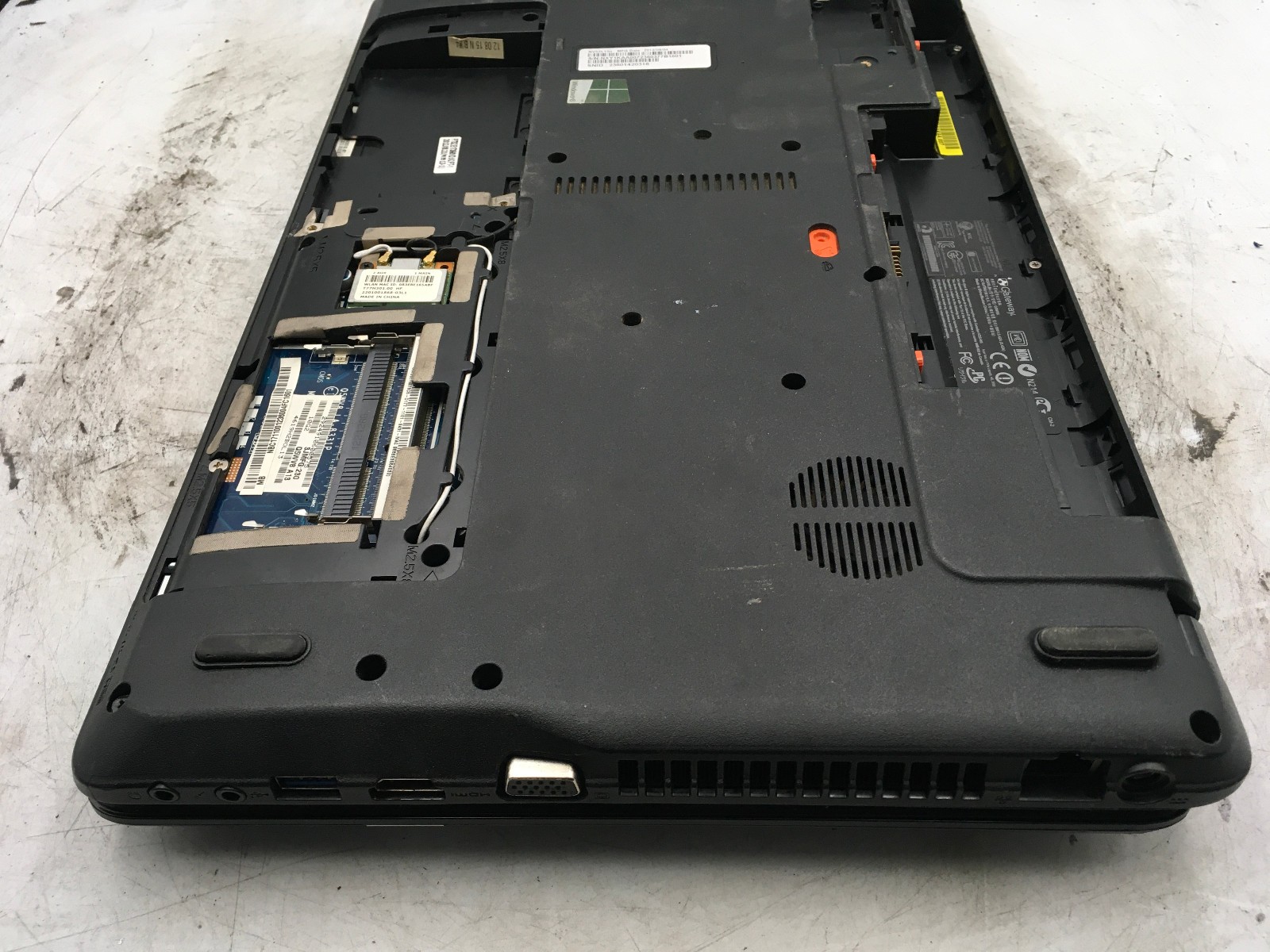 GATEWAY NV52L15U Q5W28 – FOR PARTS/NO POWER – AMD A8-4500M – 4GB RAM – READ -BB