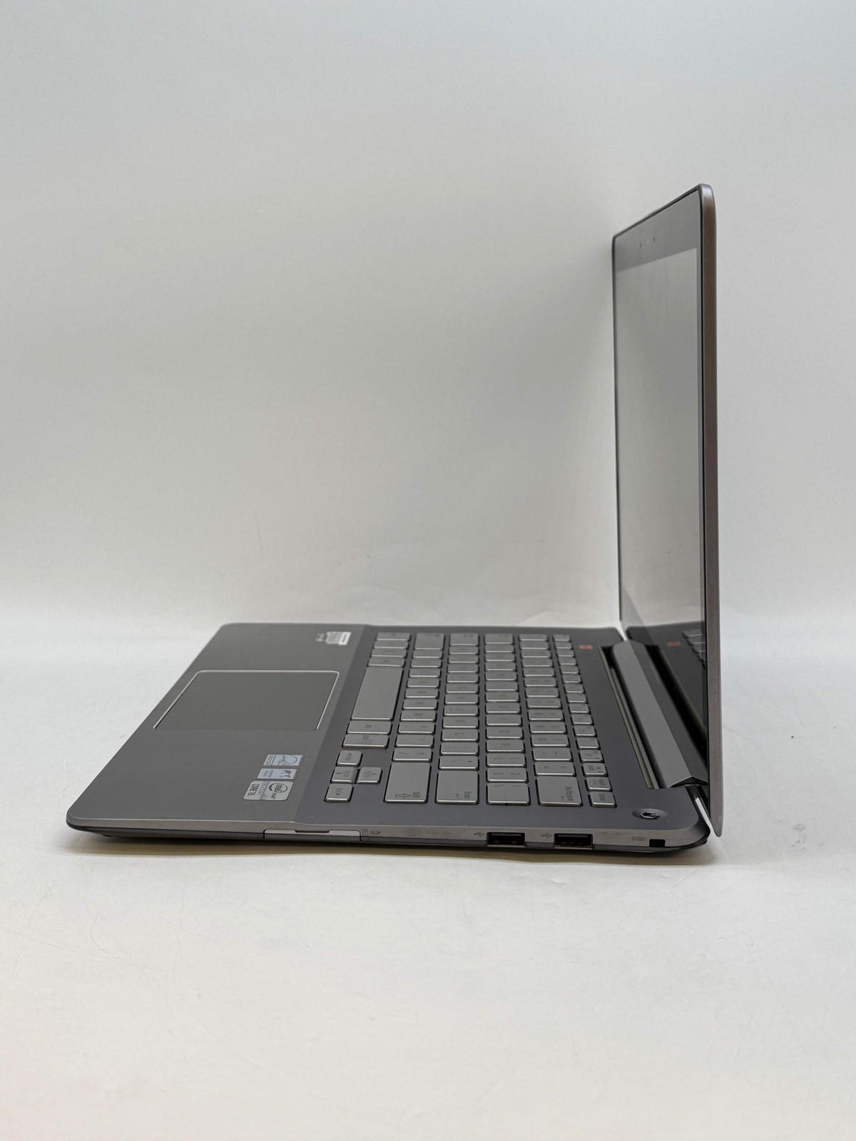 Samsung Laptop NP740U3E 13.3″ Core i5-3337U 4GB RAM 128GB SSD – Read!