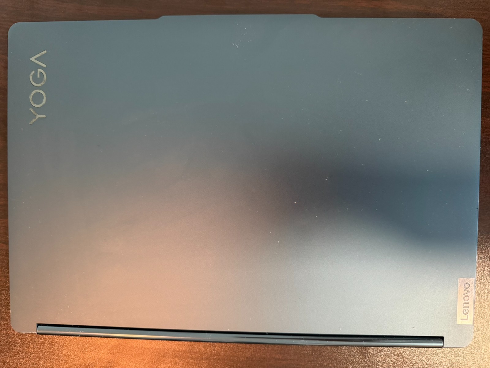 Lenovo – Yoga Book 9i 2-in-1 13.3″ 2.8K Dual Screen OLED Touchscreen Laptop