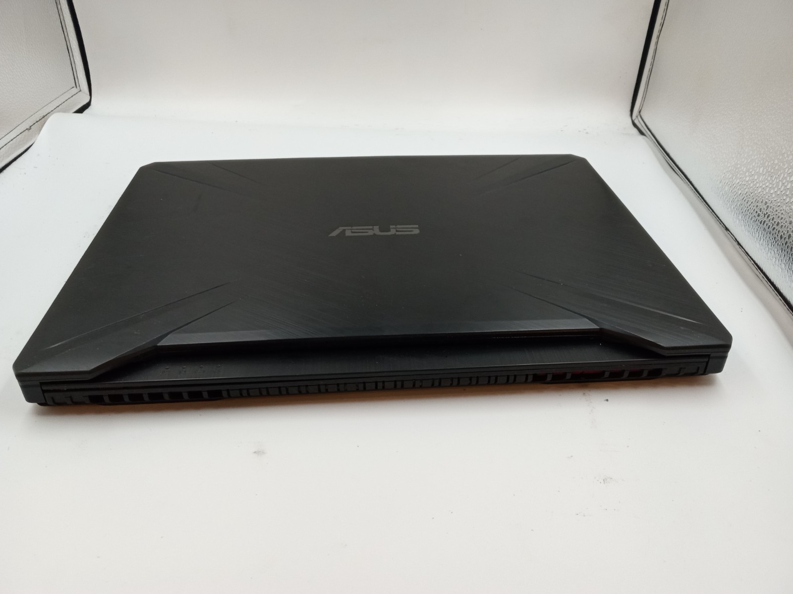 Asus TUF Gaming FX505D 15.6″ AMD Ryzen 7 3750H Nvidia RTX 2060 – PARTS – READ