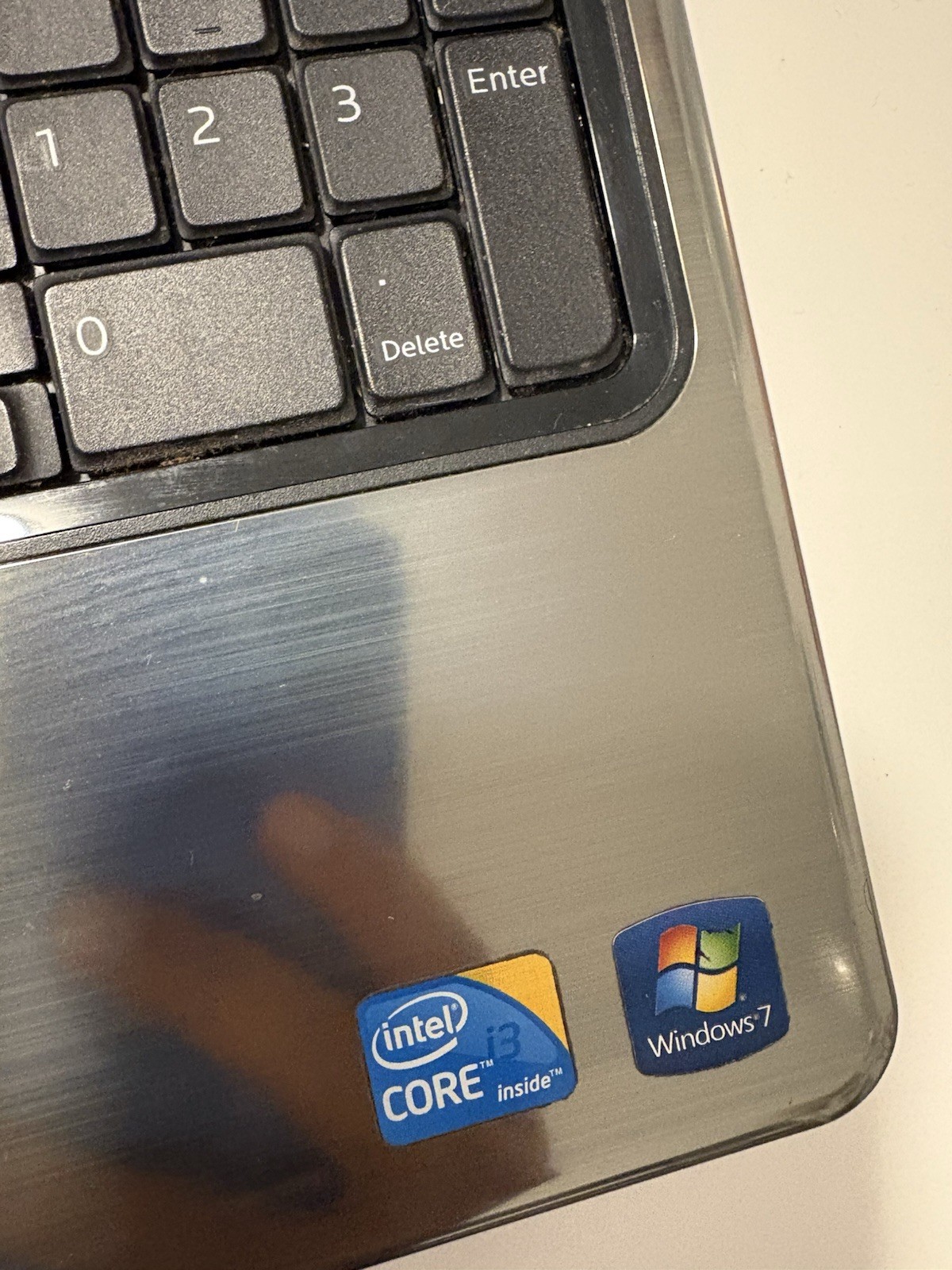 Dell Inspiron 1564 Laptop Intel I3-M330
