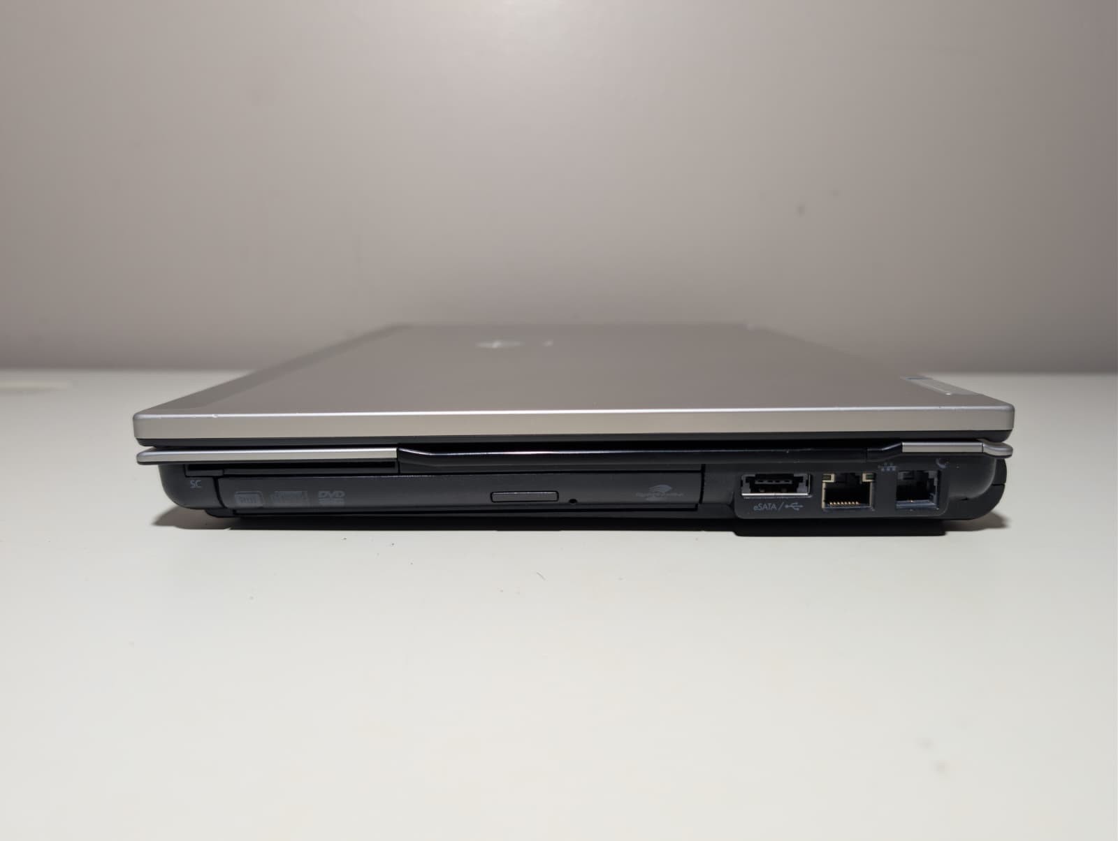 HP EliteBook 8440P | i7 4GB RAM 320GB HDD | HD+ NVIDIA Win XP Pro 32-Bit DVD-RW