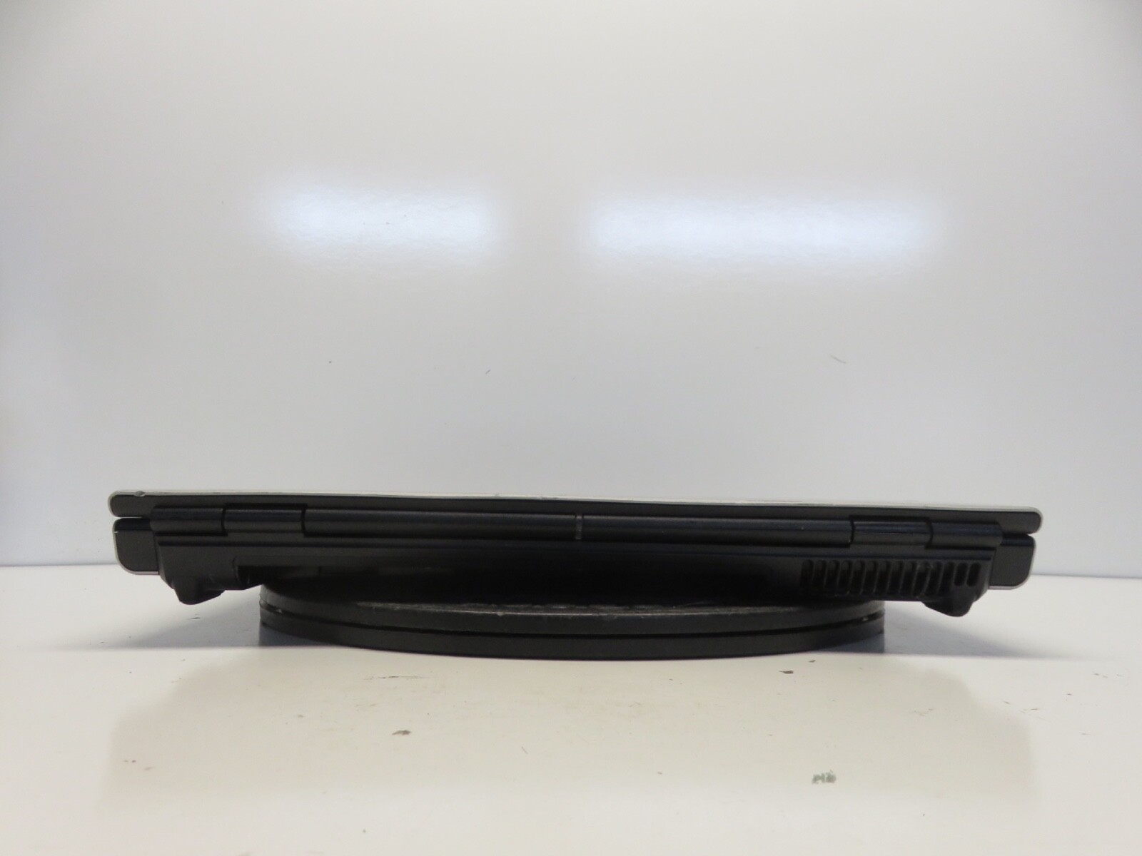 HP Pavilion DV5000 Intel T2300 1.66GHz 2 GB NO HDD No Batt