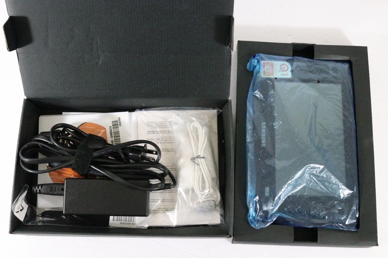Samsung Q1 Handheld PC Pentium M 1GHz 1GB RAM 60GB HDD V002/SEA Retro RARE WinXP