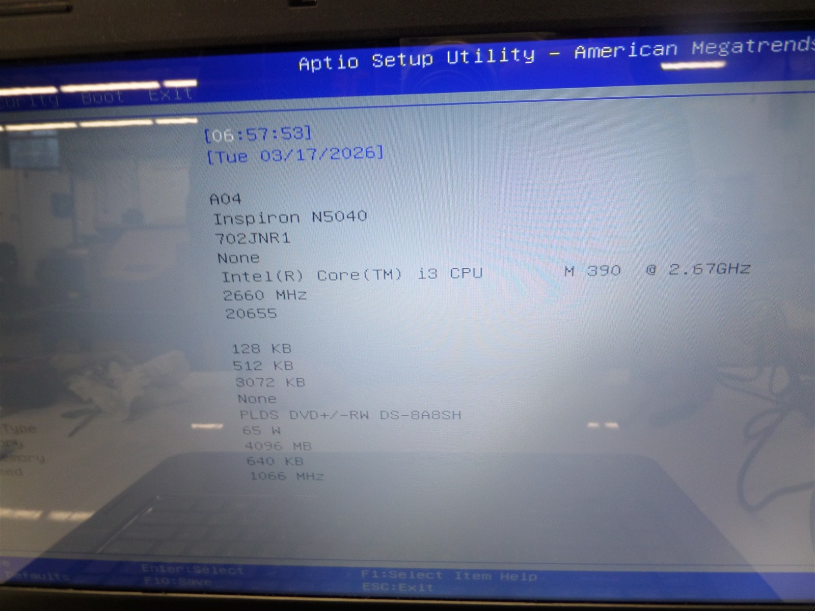 Dell Inspiron N5040 15.6″ Laptop w/ i3-M390 2.67GHz CPU 4GB RAM – No HDD/OS