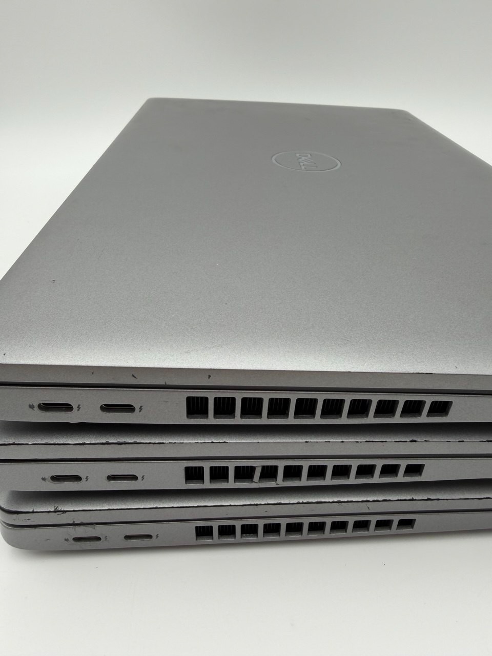 Lot of 3 Dell Precision 3560 15.6″ i7-1165g7 Nvidia T500 No ram/ssd/charger