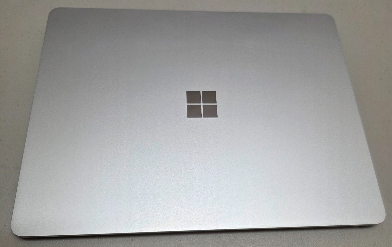 Microsoft Surface Laptop 13″ 2K Touch – Snapdragon X Plus – 16GB/512GB Warranty!