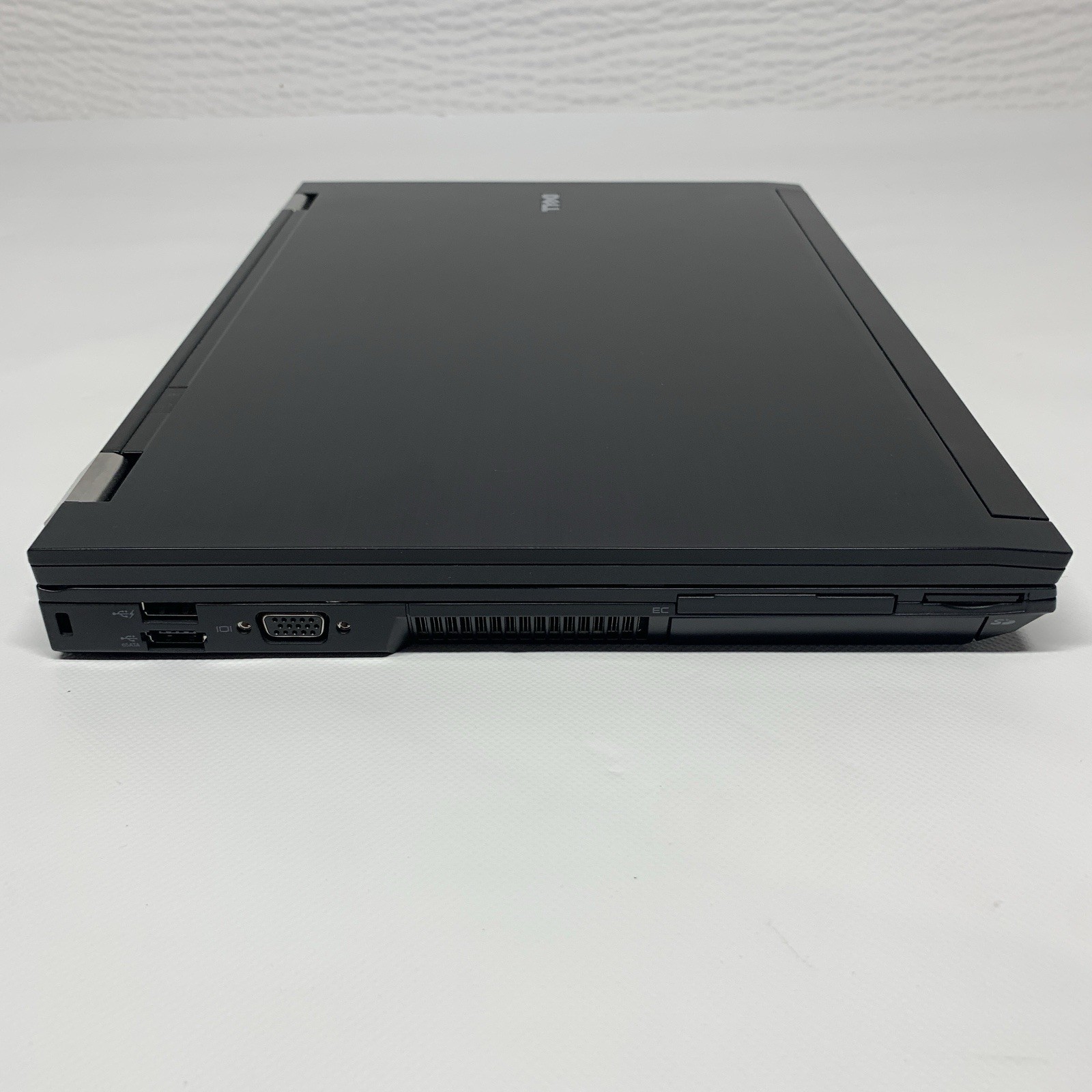 Dell Latitude E6500 Laptop Core 2 Duo P8700@2.53GHz 2.95 GB Ram Windows XP Pro
