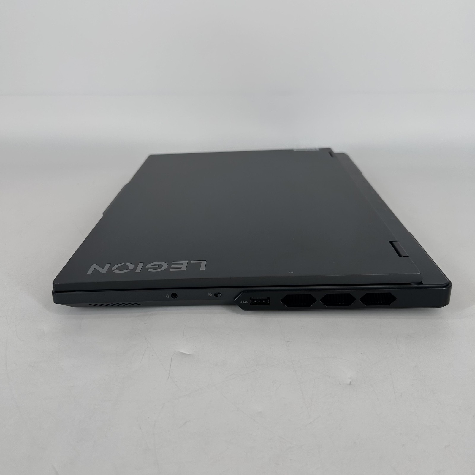 Lenovo Legion Pro 7i Gen 8 16 240Hz QHD+ 2.2GHz i9-13900HX 32GB 1TB SSD RTX 4080