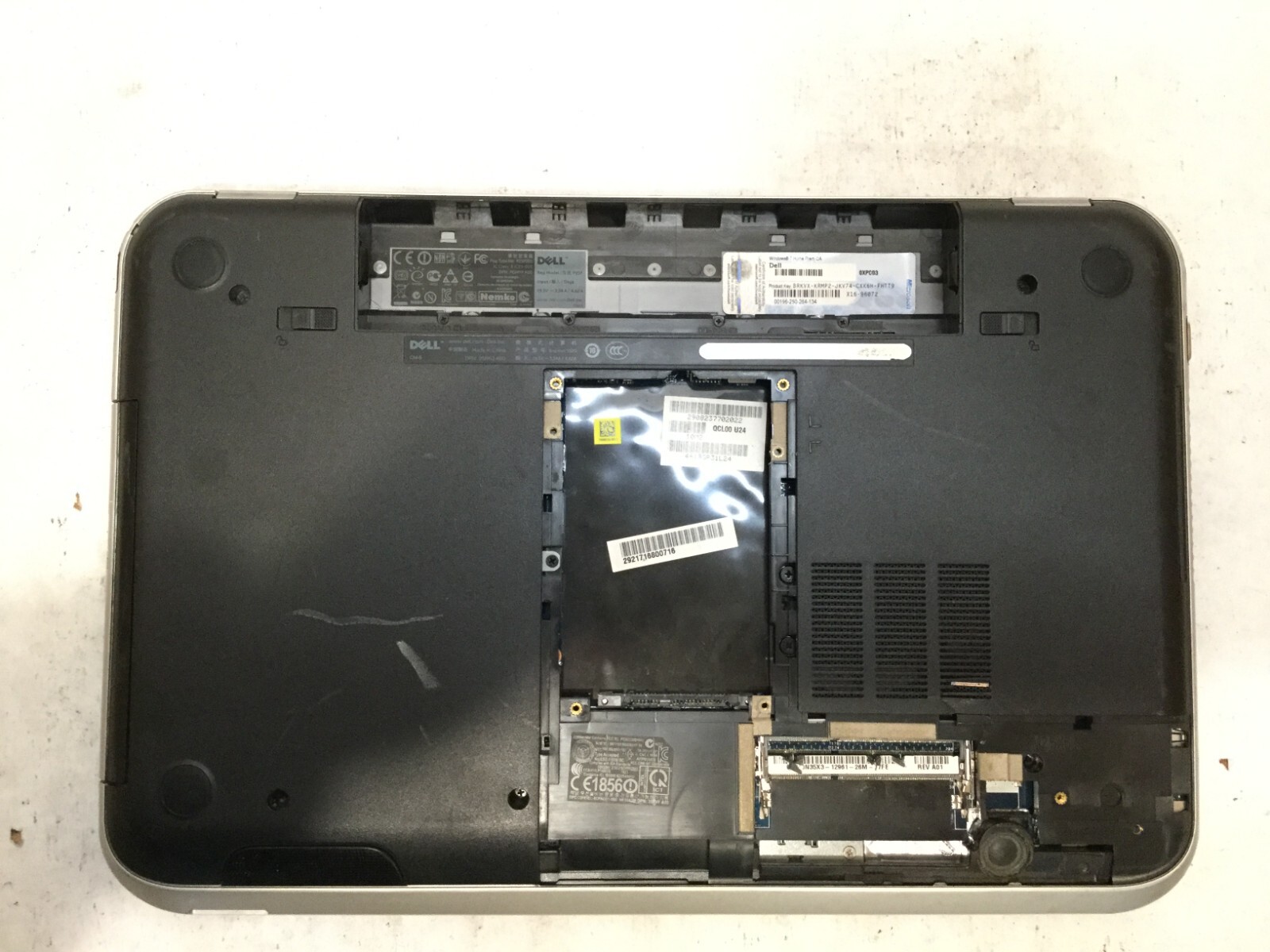 Dell Inspiron 5520 15.6” / Intel Core i3 UNKNOWN SPECS / (MISSING PARTS!) -MR