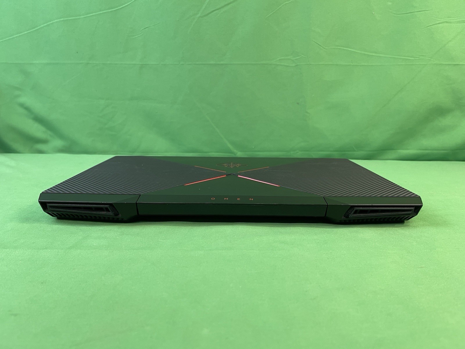 HP Omen Gaming Laptop Intel i7-7700HQ, GTX 1050 4GB, 8GB Ram, 512GB SSD, Win 10