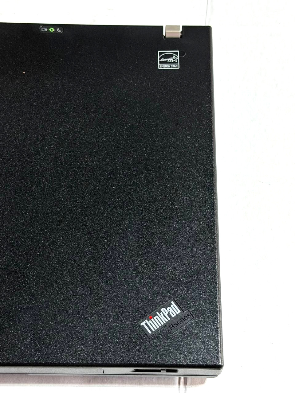 IBM Lenovo ThinkPad R61 Laptop Core 2 Duo 2.4GHz 2 GB RAM “Read”