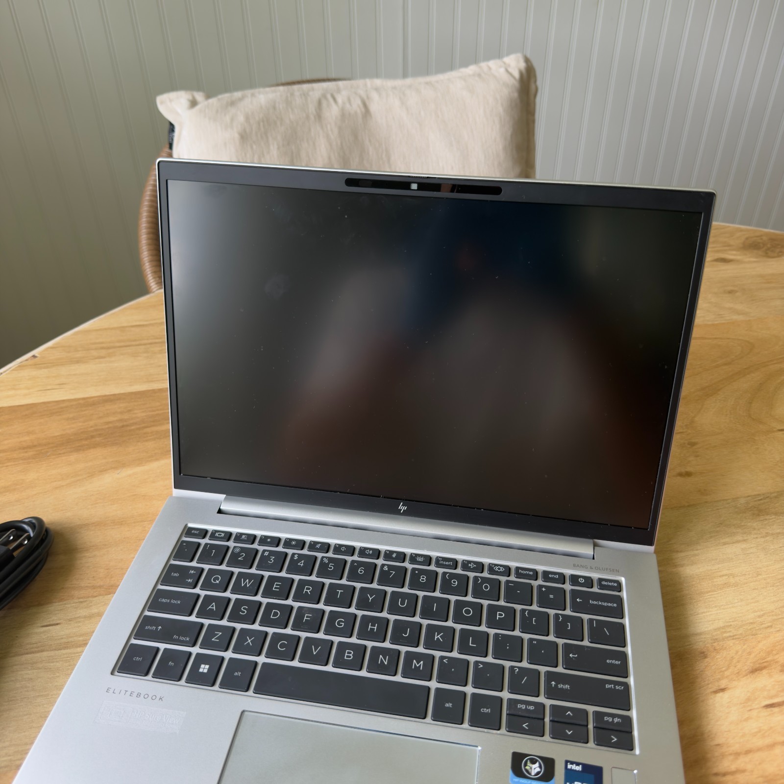 HP EliteBook 840 G9 14” 512GB SSD Intel i7-1265U 32GB RAM w Charger – Wi 11 Pro
