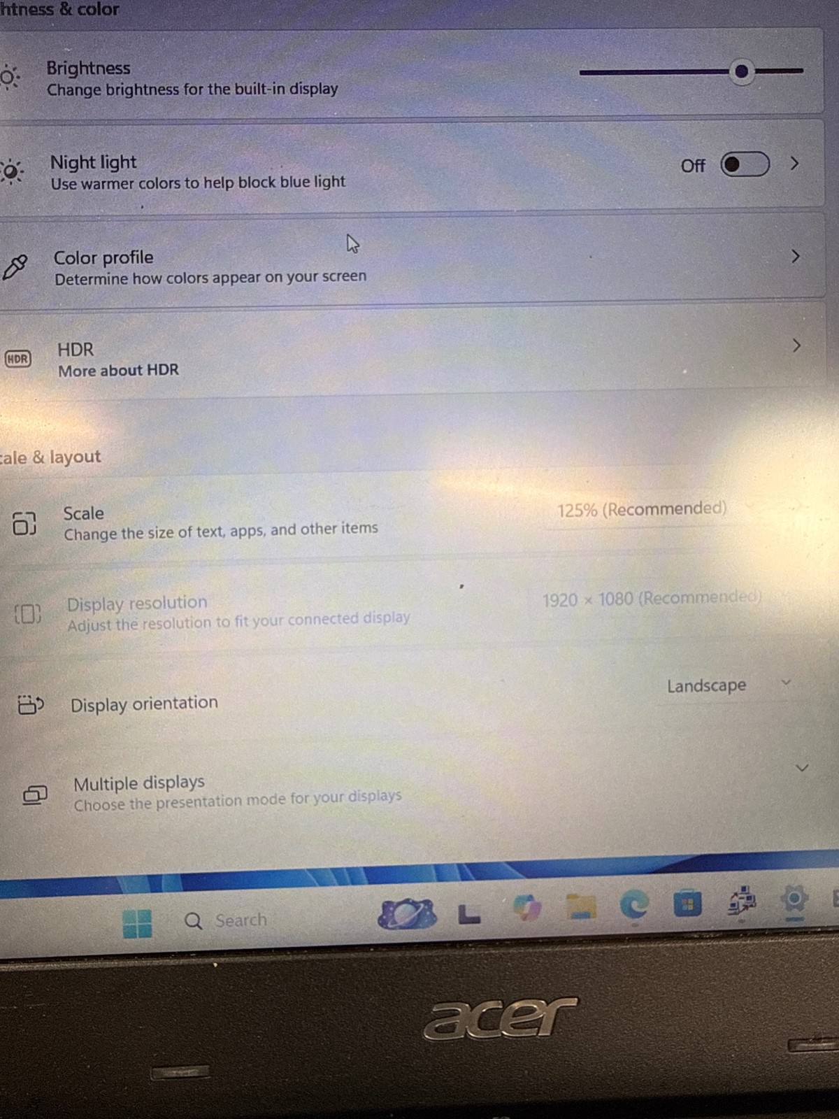 Acer Aspire E5-576 15.6″ i3-8130U 6GB 128GB SSD Win11