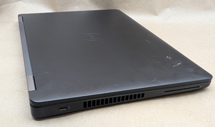 Dell Latitude E5570 15.6″ i7 6820HQ 2.7GHz 8GB RAM 256GB SSD Win 11 AC Adapter