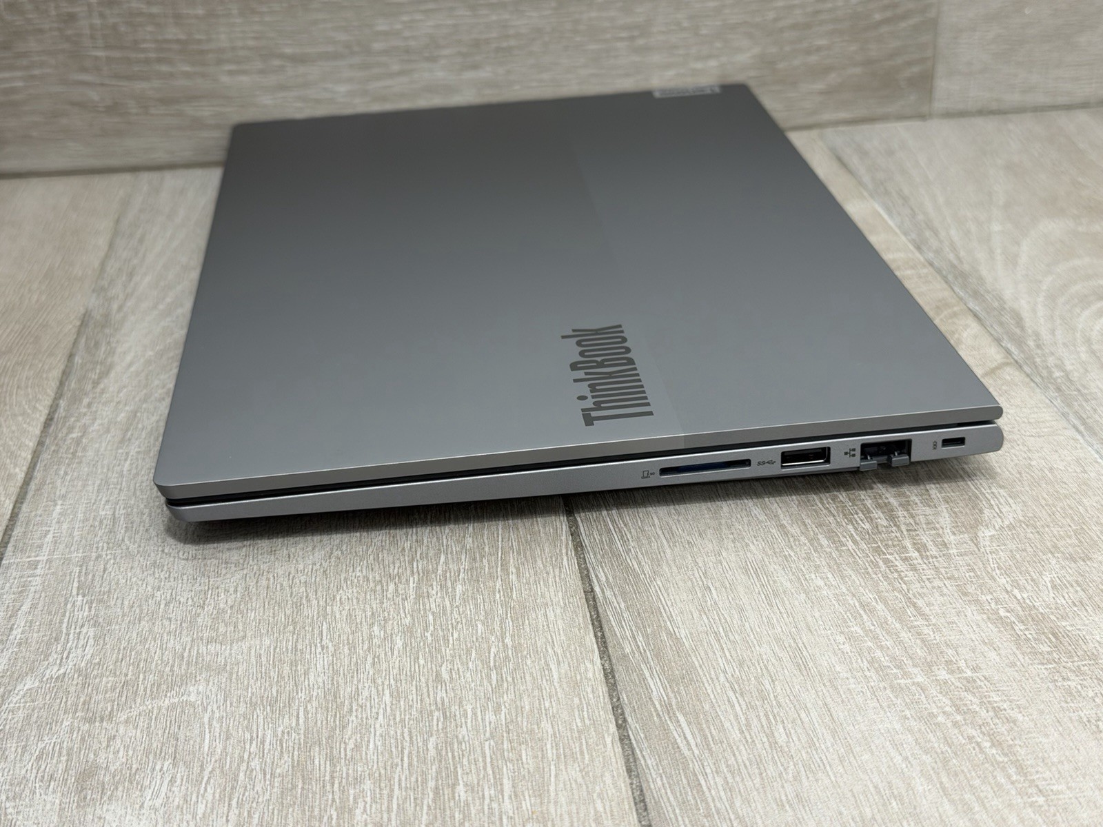 Lenovo ThinkBook 14 G8 14″ Touch Laptop Core 7 240H 8GB RAM 512GB SSD Win-11