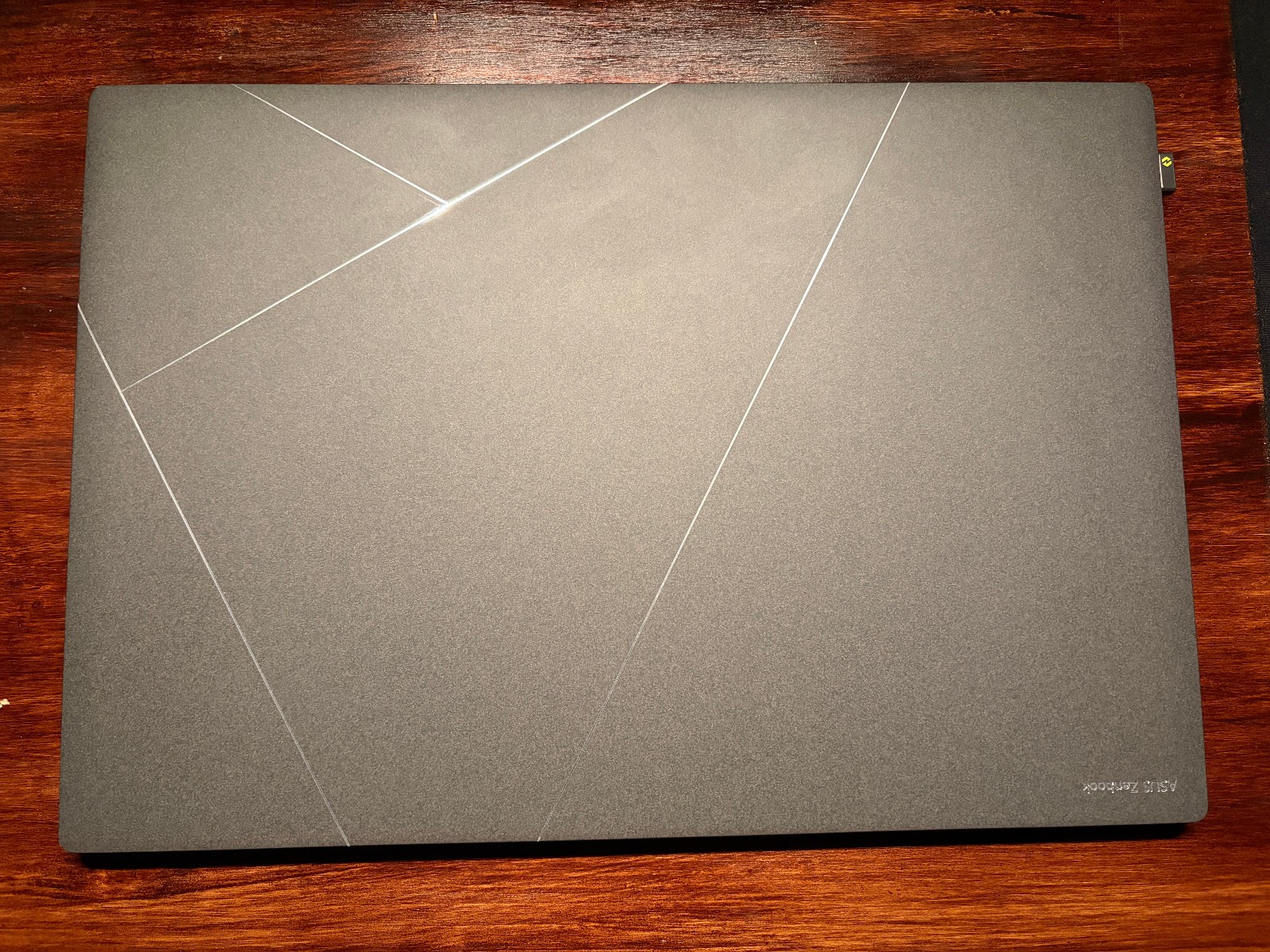 ASUS Zenbook S16 AMD Ryzen 9 HX 370 32GB RAM Gray 1TB SSD 16″ 3k 120Hz Display
