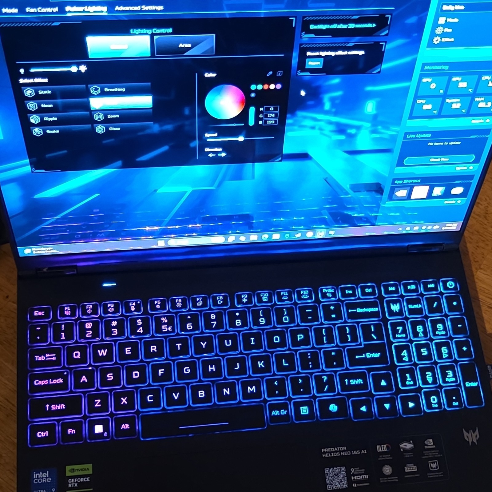 Acer Predator Helios Neo 16s 16″ OLED QHD Core Ultra 9 275HX 16GB 1TB RTX 5060