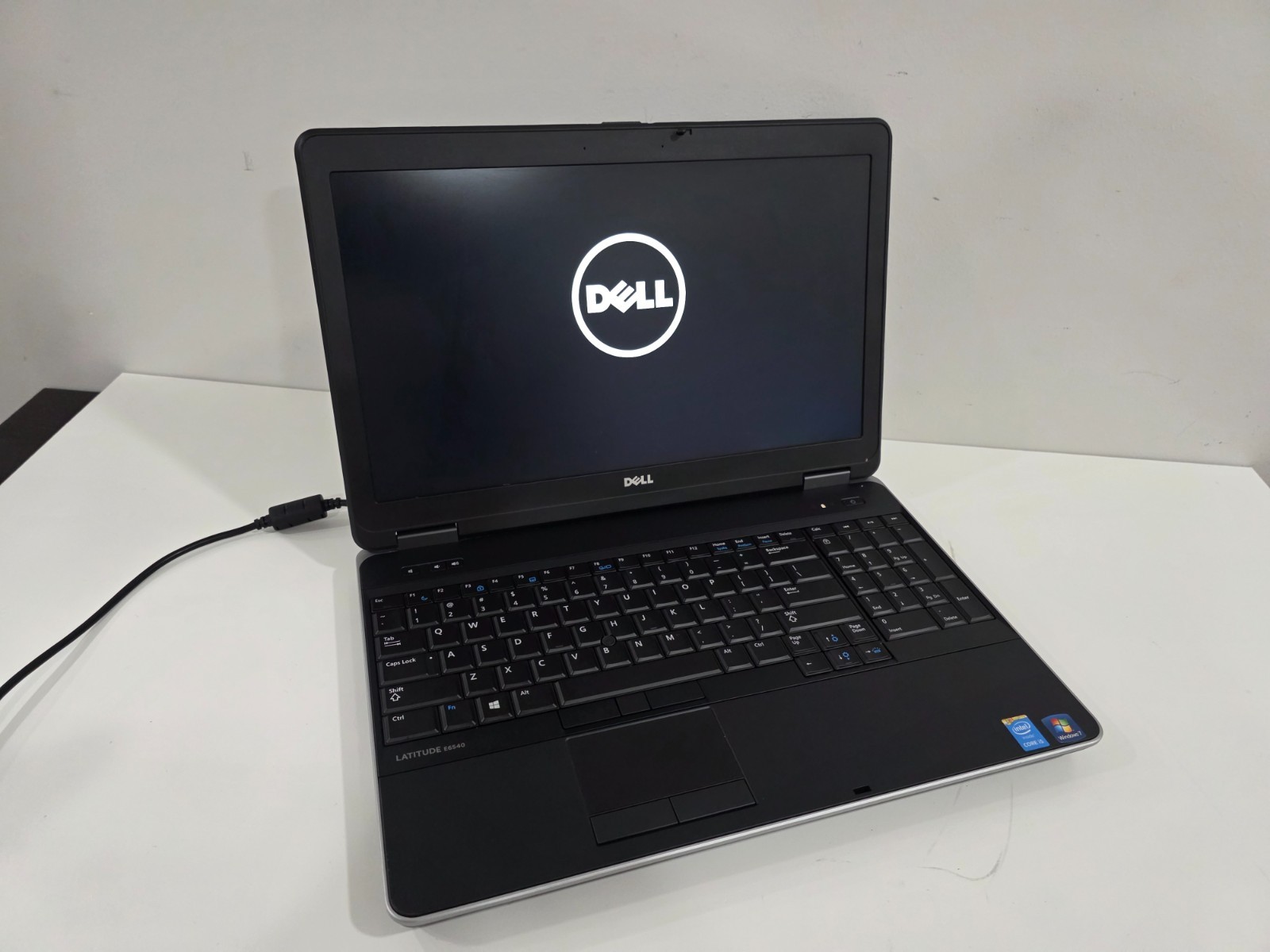 Dell Latitude E6540 Intel i5-4310M 8GB 320GB HDD Bluetooth