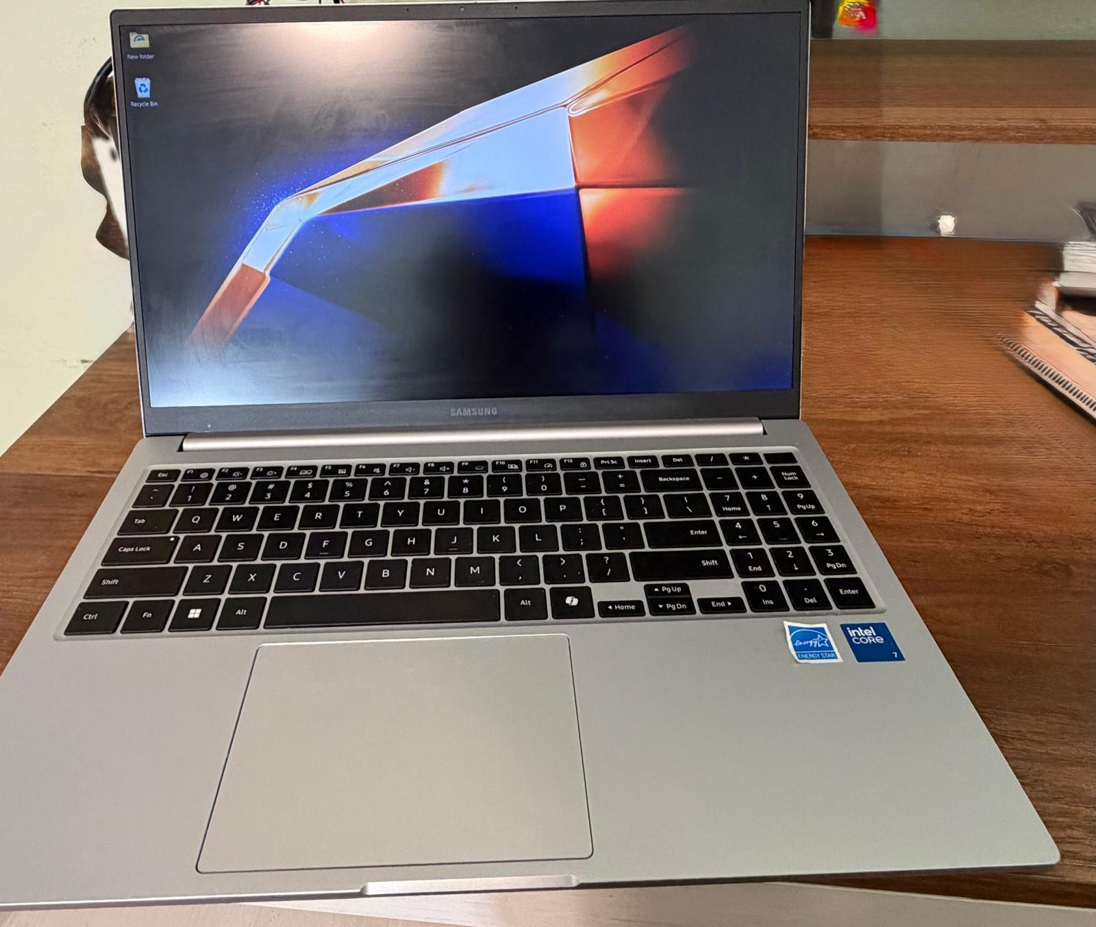 Samsung Galaxy Book 4 Intel Core 7 150U 16GB 512GB 15.6″ Non-Touch FHD Silver