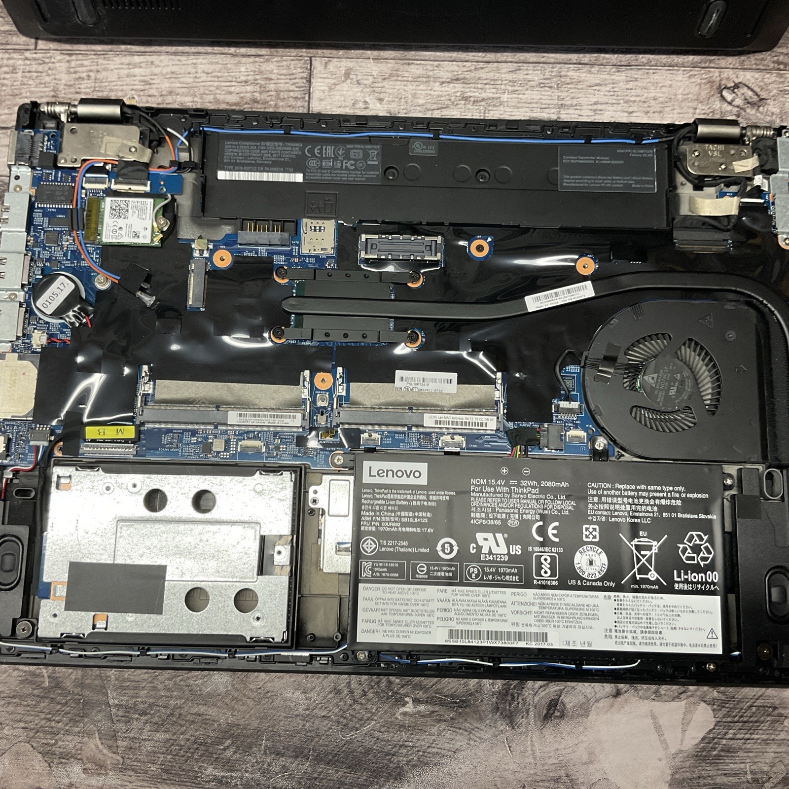 Lenovo ThinkPad T570 / i7 7th Gen / No RAM / No SSD / O20